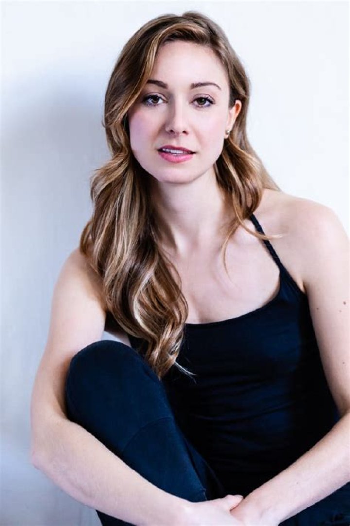 Amy Groening Height, Weight, Net Worth, Age, Birthday, Wikipedia, Who, Instagram, Biography