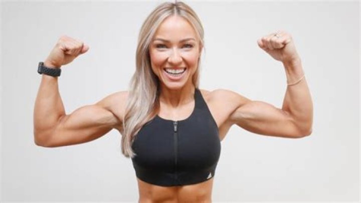 Annie Cook Height, Weight, Net Worth, Age, Birthday, Wikipedia, Who, Nationality, Biography