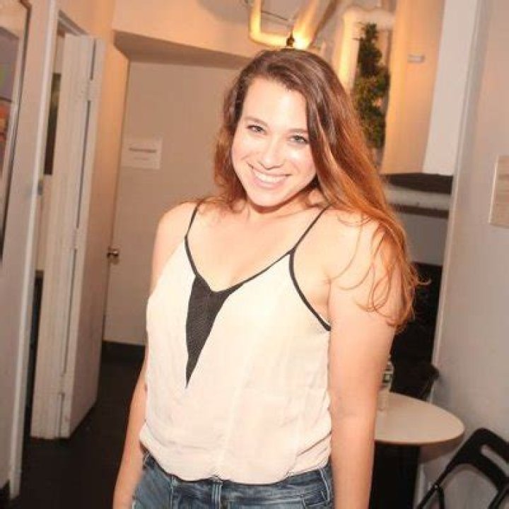 Ariel Elias Husband Dan Shaki – Comedian Appearance On Jimmy Kimmel After Being Heckled With Beer