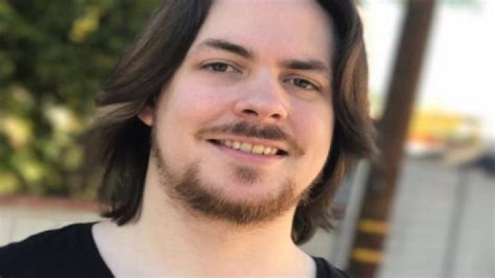 Arin Joseph Hanson Height, Weight, Net Worth, Age, Birthday, Wikipedia, Who, Instagram, Biography