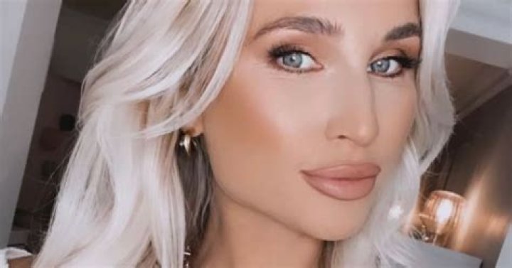 
Billie Shepherd Height, Weight, Net Worth, Age, Birthday, Wikipedia, Who, Nationality, Biography 