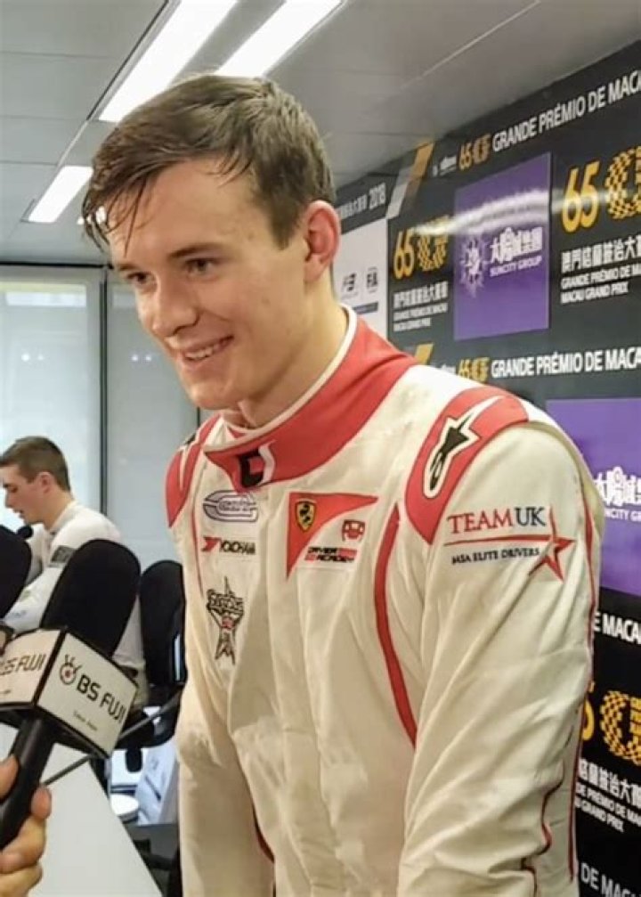 
Callum Ilott Height, Weight, Net Worth, Age, Birthday, Wikipedia, Who, Nationality, Biography 