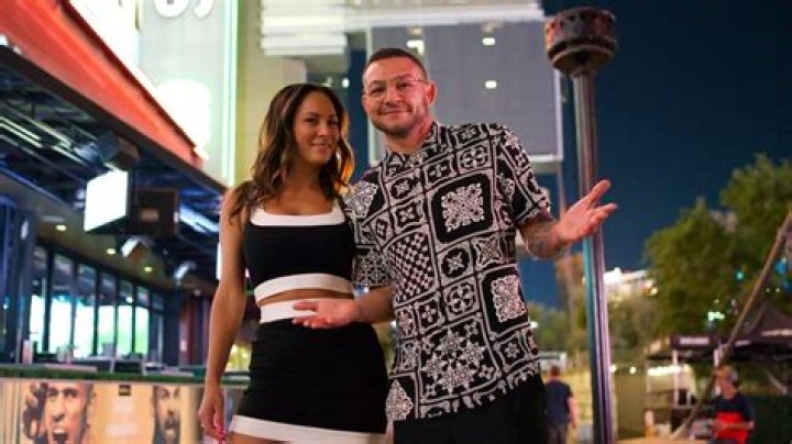 
Comparing Cub Swanson And Wife Kenda Perez Net Worth 