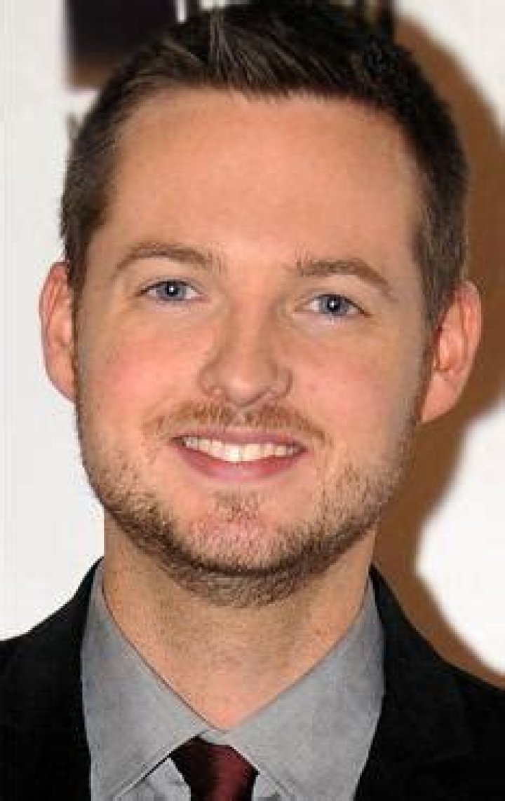 
Damien Fahey Height, Weight, Net Worth, Age, Birthday, Wikipedia, Who, Nationality, Biography 