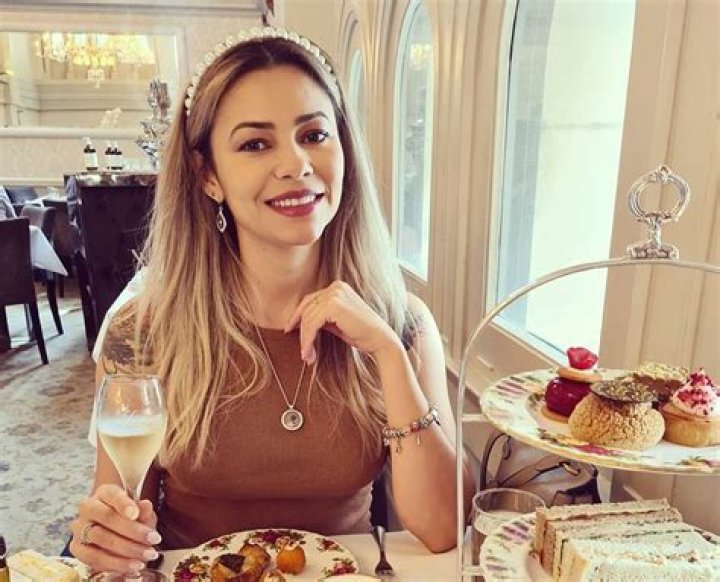 
Dani Soares Height, Weight, Net Worth, Age, Birthday, Wikipedia, Who, Nationality, Biography 