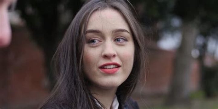 Danielle Galligan Height, Weight, Net Worth, Age, Birthday, Wikipedia, Who, Instagram, Biography