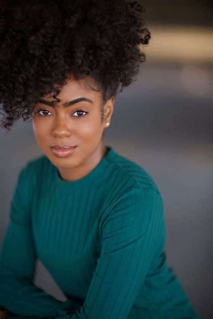 Heather Lynn Harris Height, Weight, Net Worth, Age, Birthday, Wikipedia, Who, Nationality, Biography