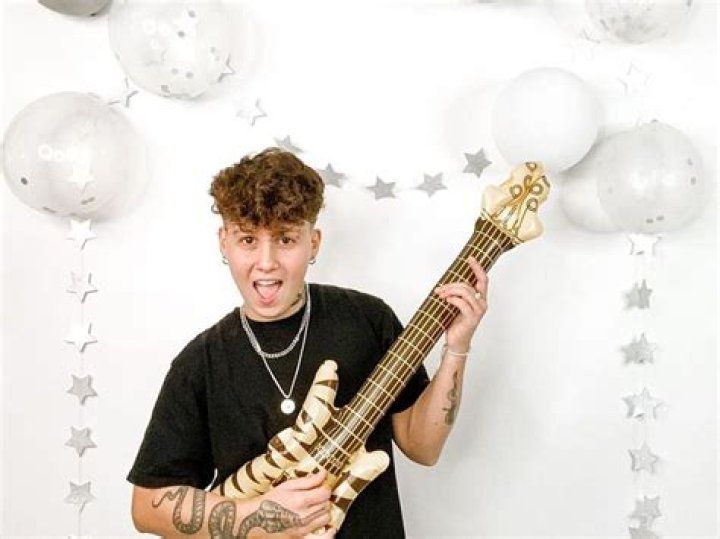 
How old is Dany Epp? American Idol season 21 hopeful is a social media singer 