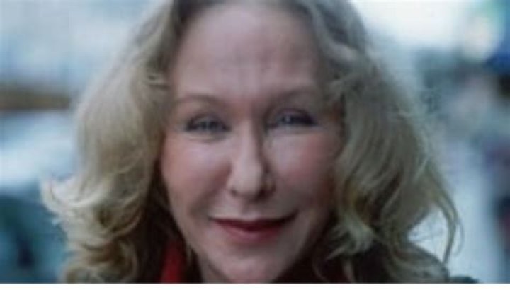 
Is Anne-Marie Miéville still alive or dead? 