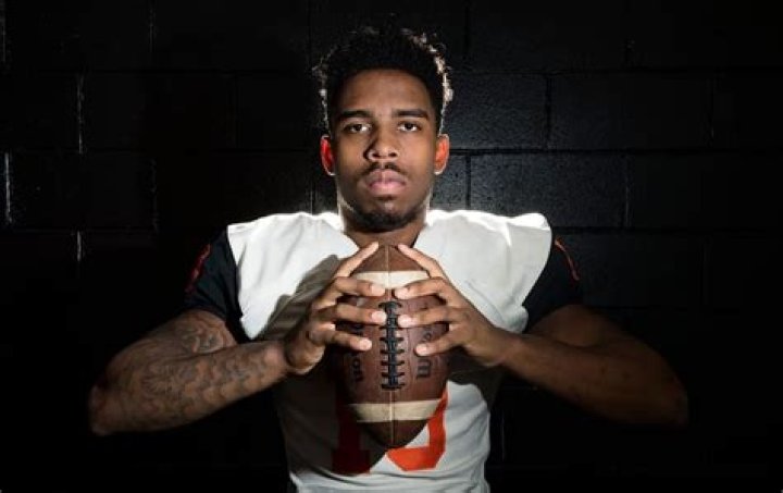 Is Fadil Diggs Related To Stefon Diggs? Are They Brother- Family Tree And Net Worth