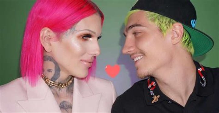 Is Jeffree Star Gay or Trans? What’s His Actual Sexuality?