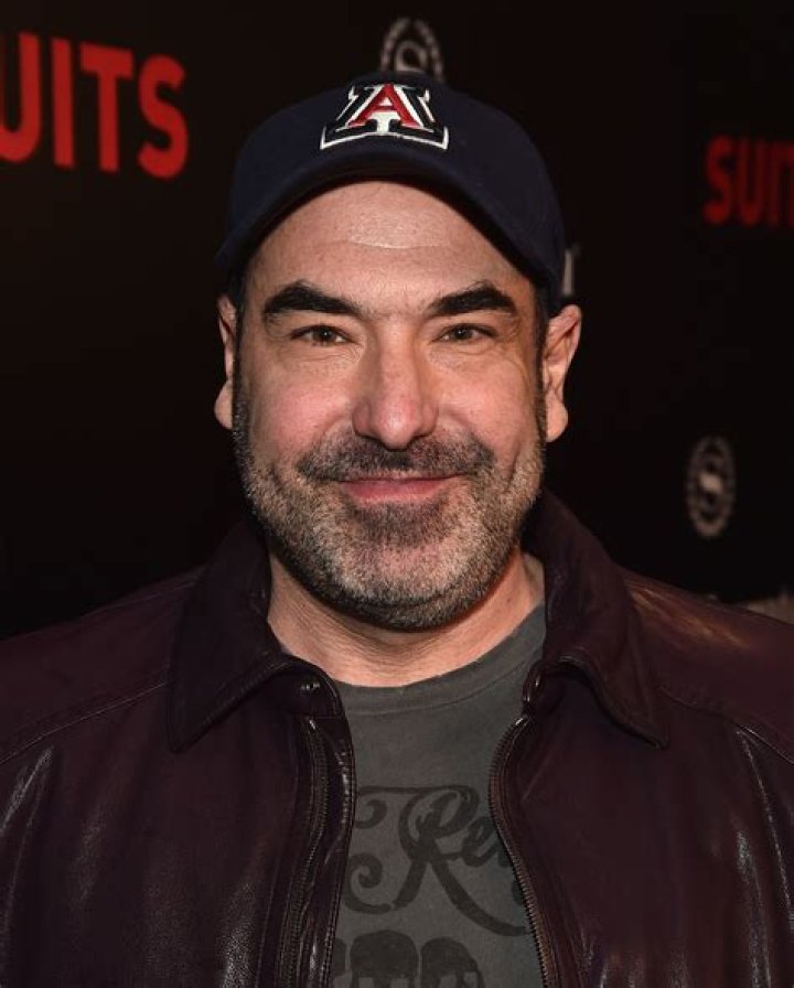 Is Rick Hoffman Gay? Age, Height, Net Worth