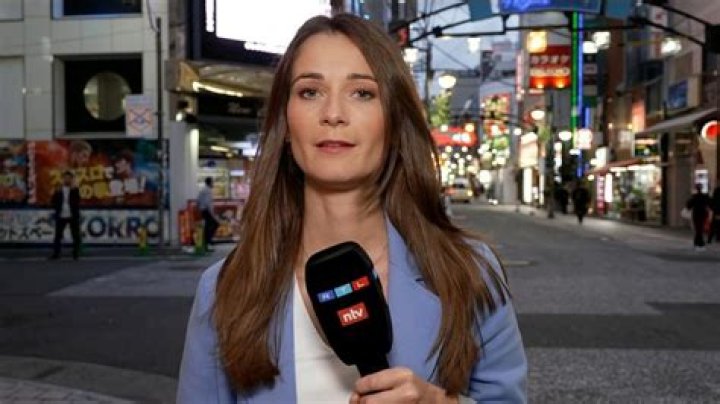 
Jasmin Gebele Height, Weight, Net Worth, Age, Birthday, Wikipedia, Who, Nationality, Biography 