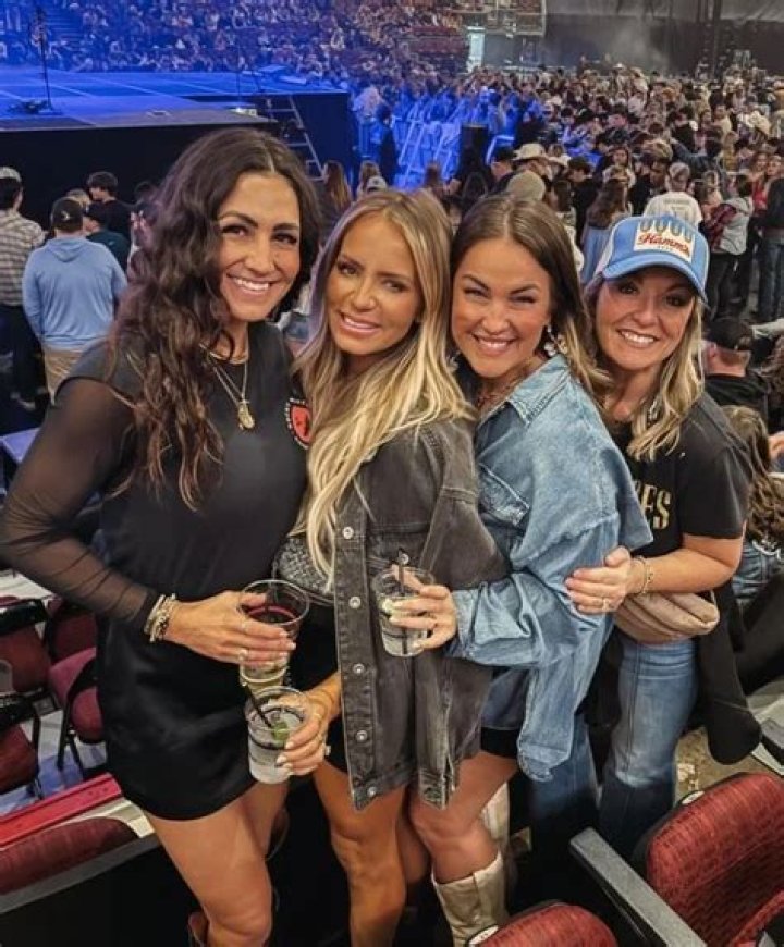 Jessica Buwick Height, Weight, Net Worth, Age, Birthday, Wikipedia, Who, Instagram, Biography