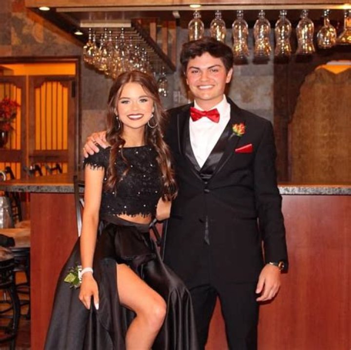 
Karsen Veazey Height, Weight, Net Worth, Age, Wiki, Who, Instagram, Biography 