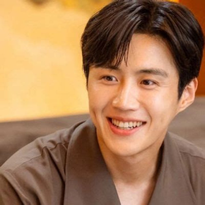 
Kim Seon Ho Host His First Ever Fan Meet In Seoul 