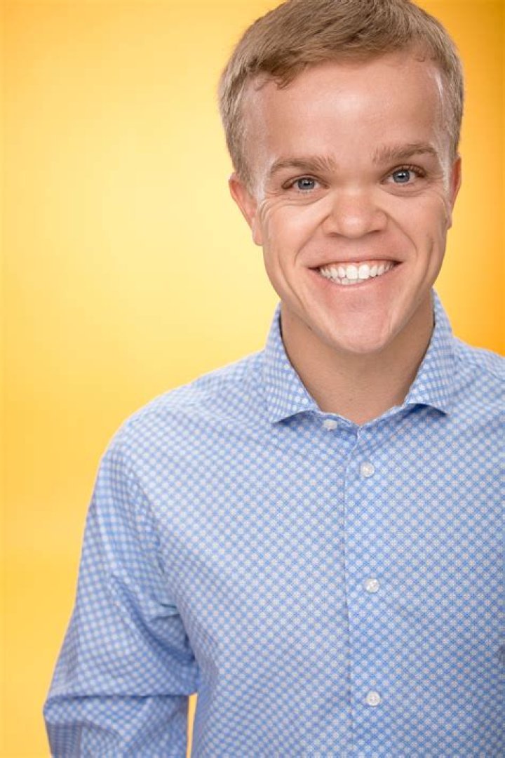 Kyle Pacek Height, Weight, Net Worth, Age, Birthday, Wikipedia, Who, Instagram, Biography