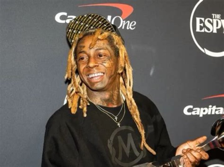 Lil Wayne Height, Weight, Net Worth, Age, Birthday, Wikipedia, Who, Nationality, Biography