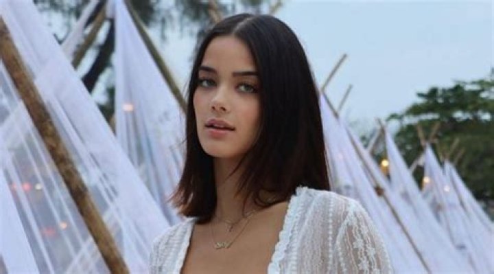 
Lucía Serrano Height, Weight, Net Worth, Age, Birthday, Wikipedia, Who, Nationality, Biography 