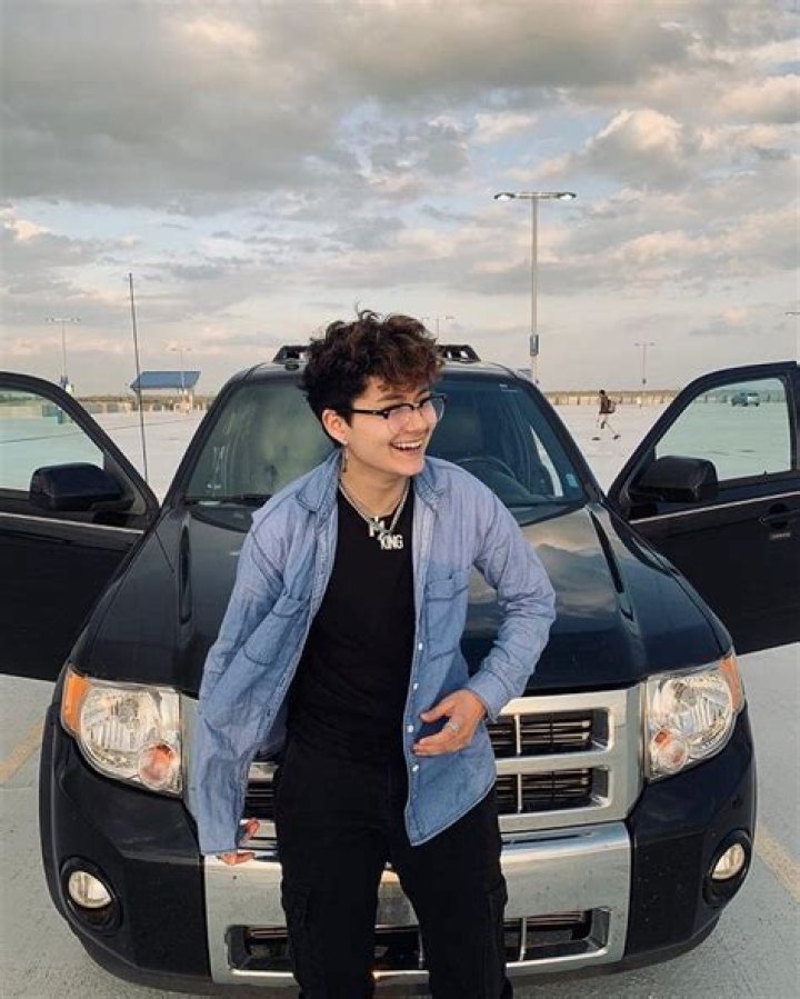 
Maihua Lee Height, Weight, Net Worth, Age, Birthday, Wikipedia, Who, Nationality, Biography 