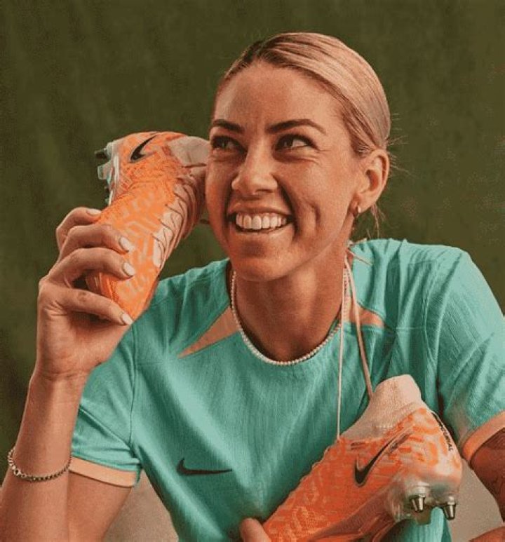 
Manchester City Alanna Kennedy Illness And Health | Is She Sick 