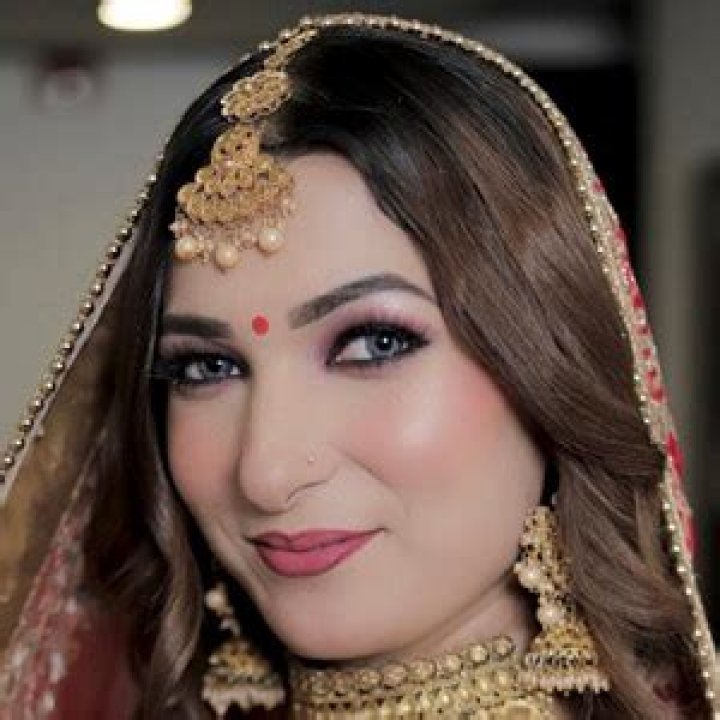 
Mishti Julka Height, Weight, Net Worth, Age, Birthday, Wikipedia, Who, Nationality, Biography 