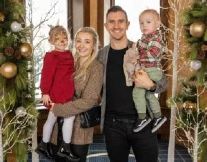 
NHL: Mikael Backlund Wife Frida Backlund, Son Oliver & Daughter Tillie Backlund 