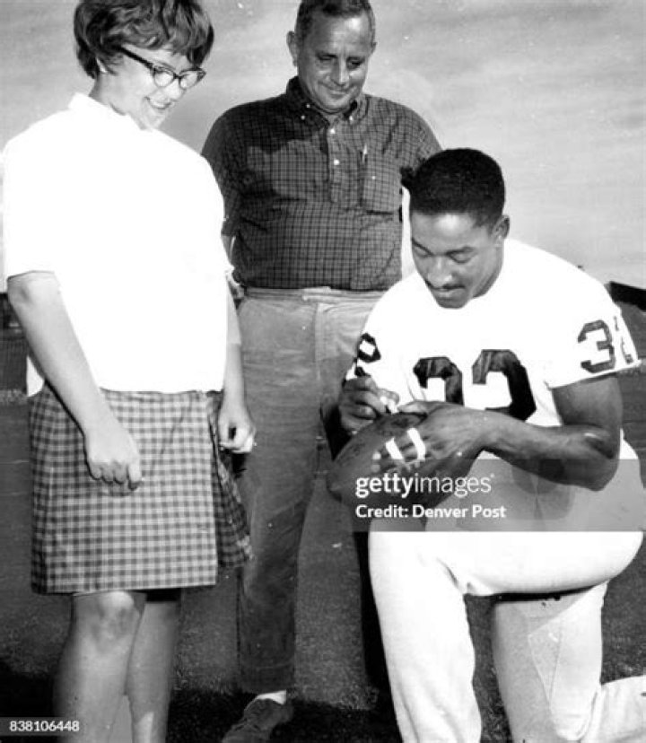 Randy Bullock’s Wife: Inside The Dating History Of American Football Placekicker