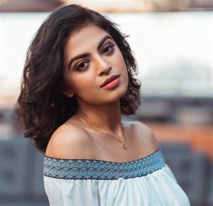 Roshni Sahota Height, Weight, Net Worth, Age, Birthday, Wikipedia, Who, Instagram, Biography
