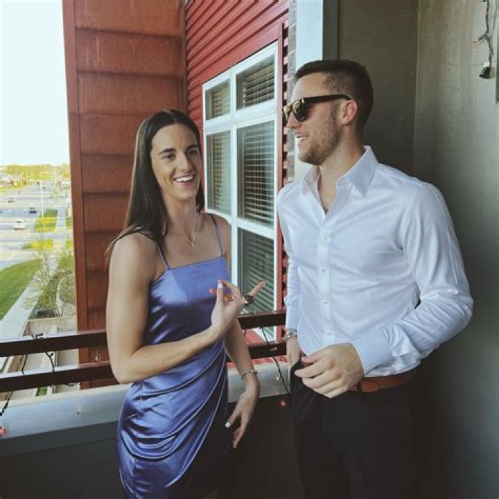 Rumors Say Adrian Mannarino Is Gay- Partner Or Girlfriend 2022 And Net Worth Explored