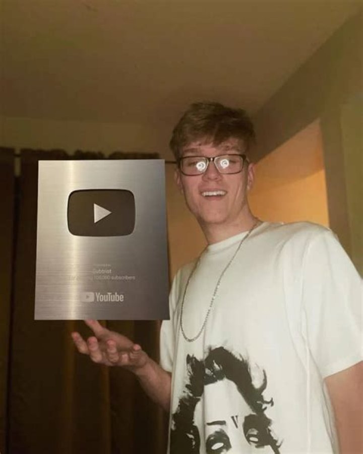 Subtrist Height, Weight, Net Worth, Age, Birthday, Wikipedia, Who, Nationality, Biography