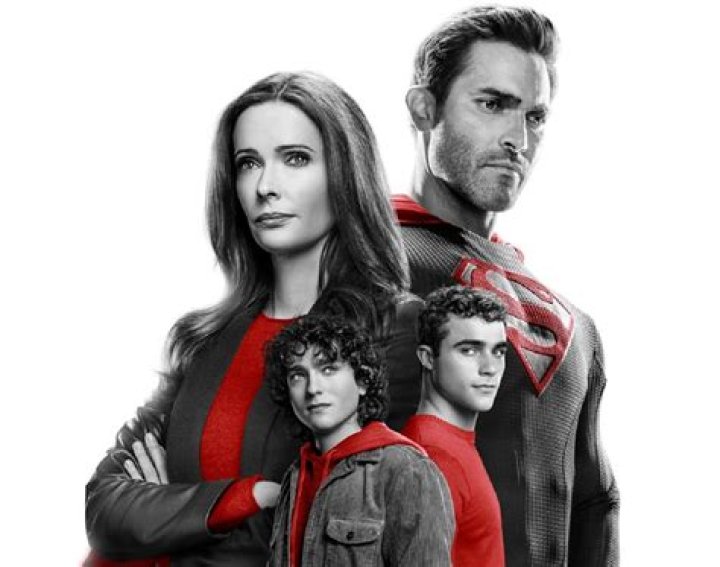 Who Are Oakley Arksey Parents? Meet The Young Actress From Superman And Lois 2022