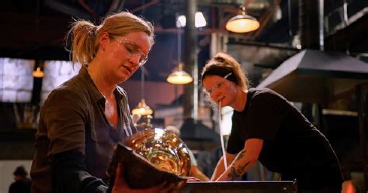 
Who is Brenna Baker from Netflix’s Blown Away? Season 3 contestant’s glass artist career began at the age of 14 