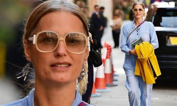 
Who Is Yasmin Le Bon? Meet Simon Le Bon Wife, Kids Family And Net Worth 