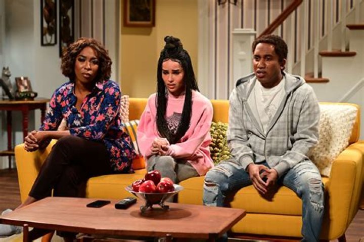 
Why Did Chris Redd Leave SNL? Reason Behind It 