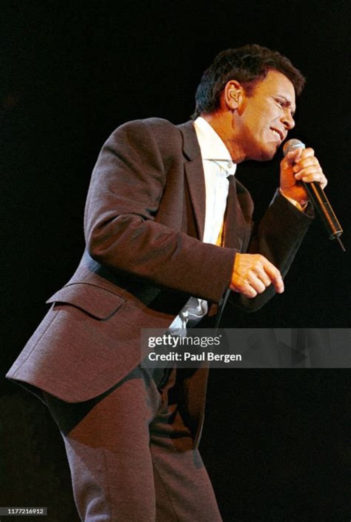 
Yes, Singer Cliff Richard Is Arrested For Spitting In Old Man’s Face! 