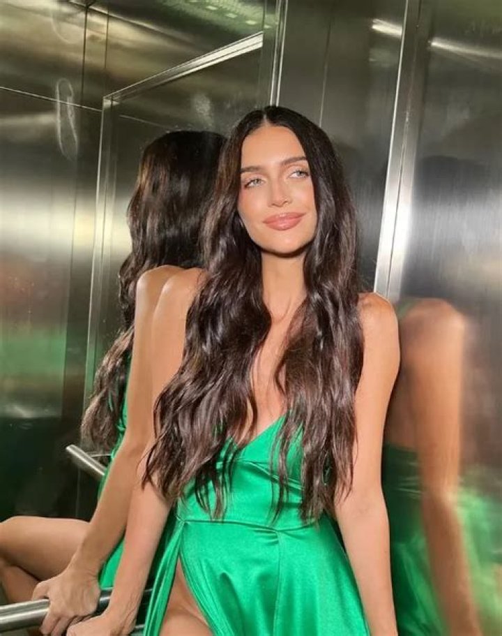 Zaira DLM Height, Weight, Net Worth, Age, Birthday, Wikipedia, Who, Nationality, Biography